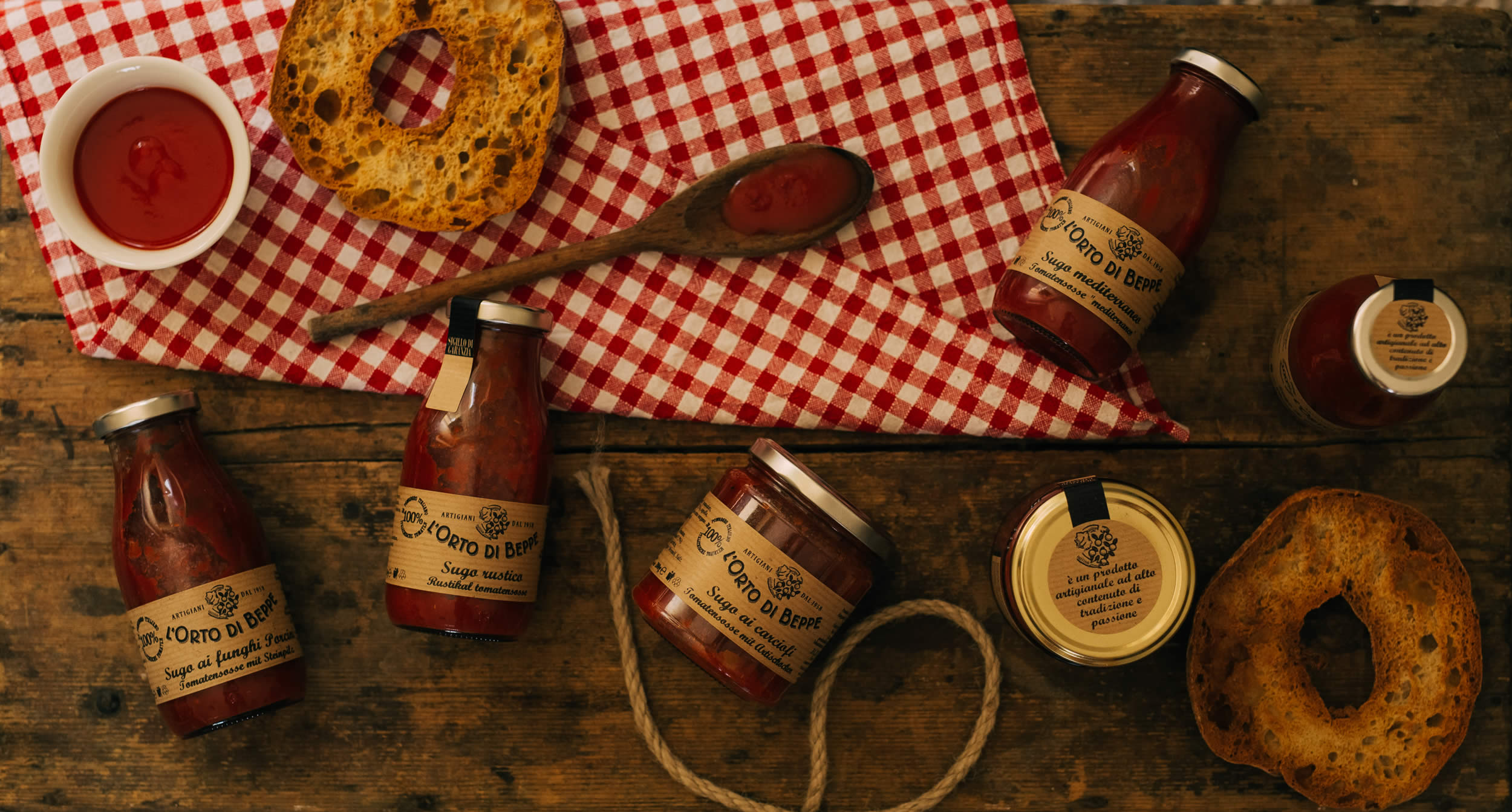 L’Orto di Beppe sauces and condiments with pasta and ingredients