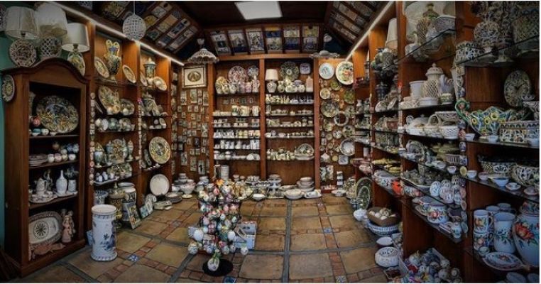 Ceramiche IDEART showroom by Antonio Di Francesco in Castelli